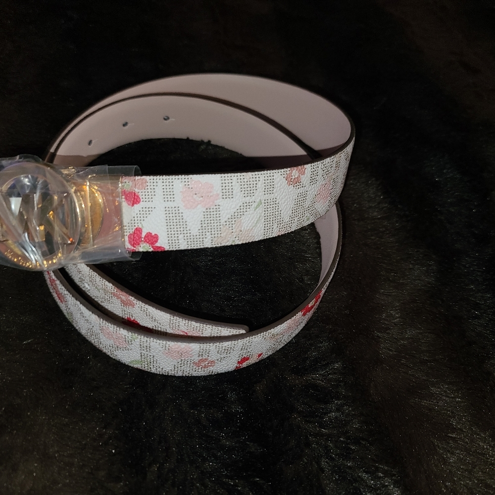 Micheal Kors Belt
